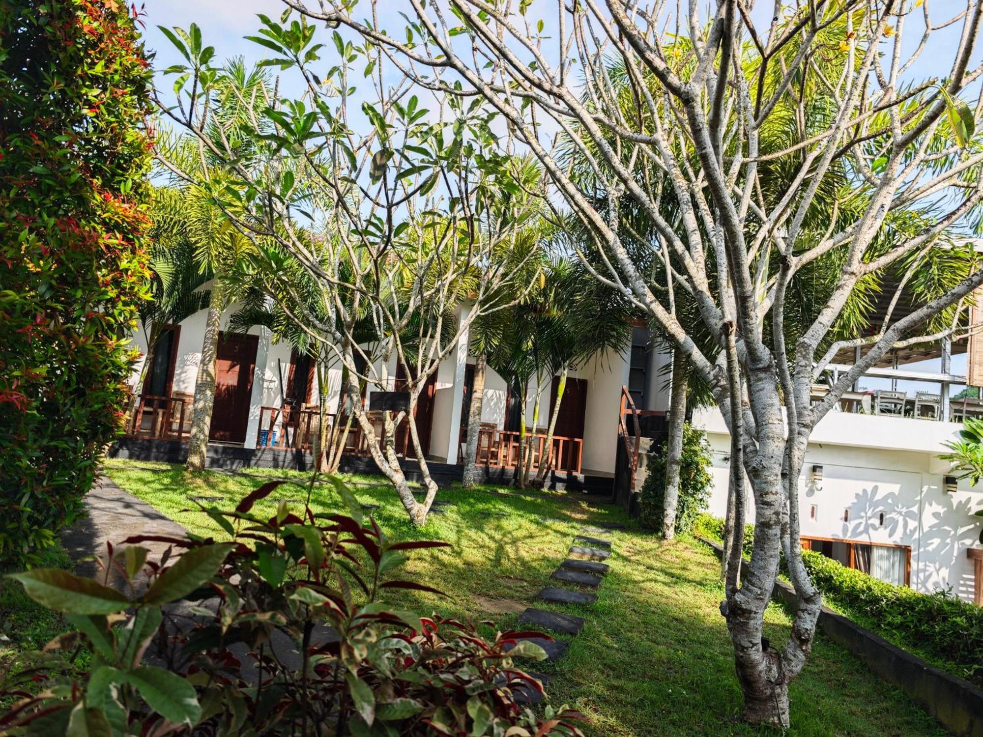 Hotel Surf Camp 79 Kuta  Exterior foto